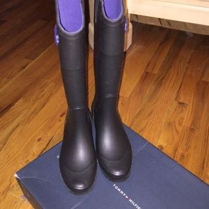 Tommy Hilfiger all weather boots-fully lined